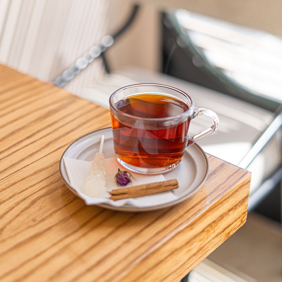 چای (هل و دارچین)